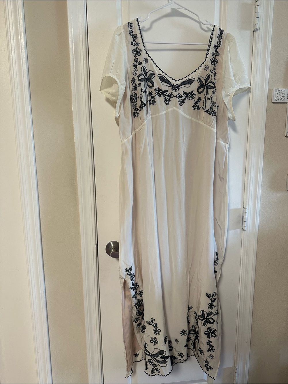 J. Crew Ivory Maxi Dress with Black Floral Embroidery - Picture 7 of 16